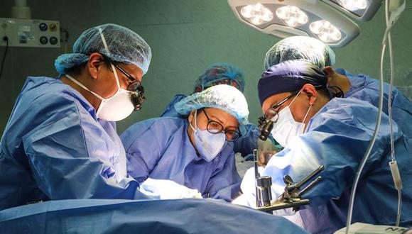 En lo que va del 2023, EsSalud ha realizado 12 operativos de donación de órganos y 117 trasplantes. (Foto: Agencias)