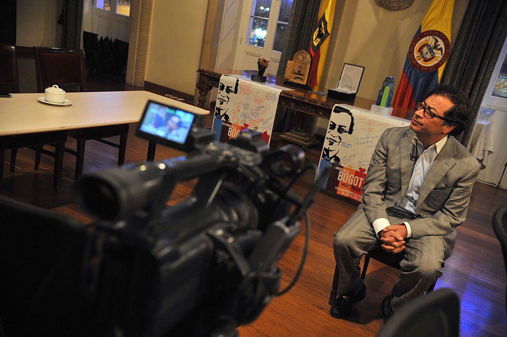 Gustavo Petro in an interview as mayor of Bogotá in 2013. (GETTY IMAGES).