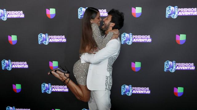 El paso de las estrellas por la alfombra roja de los Premios Juventud 2019.