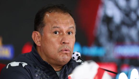 El entrenador de la selección peruana explicó el motivo por el cual no fue a los entrenamiento de Alianza Lima. (Foto: GEC)