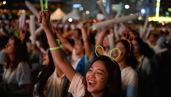 Fans en un show de K-Pop en Seúl, año 2015. (Foto referencial: AFP)