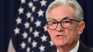 Powell advierte posible nueva alza de tasas de interés de la Fed