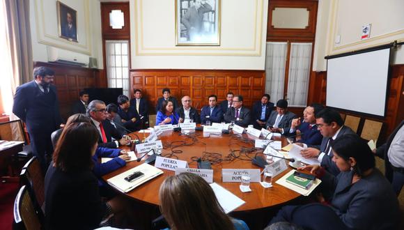 La Junta de Portavoces sesionará un día después de la reunión entre Pedro Olaechea y Martin Vizcarra. (Foto: Congreso)
