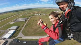 Alejandra Baigorria sorprende al hacer paracaidismo: “Todo está en la mente” | VIDEO 