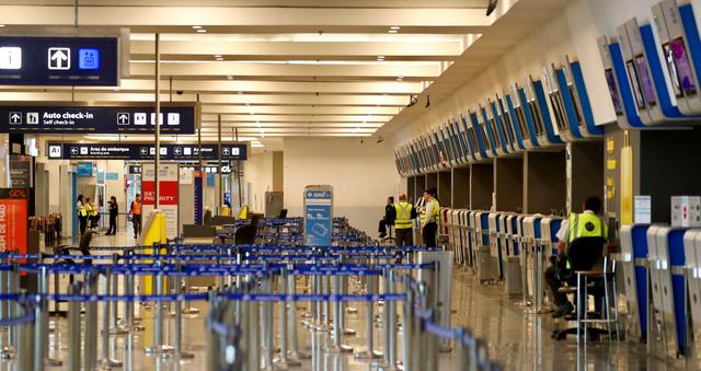 Paro general en Argentina contra el ajuste de Mauricio Macri deja a miles sin transporte. (Reuters).