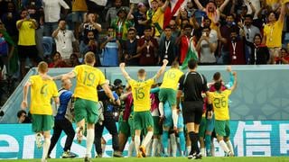 La eufórica celebración de Australia por haber clasificado a octavos de final en Qatar 2022 | FOTOS