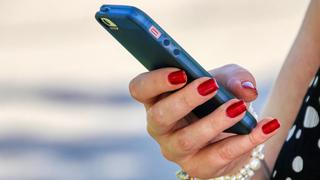 Indecopi multa a Telefónica y Entel por hostigar a usuarios con llamadas y mensajes no deseados