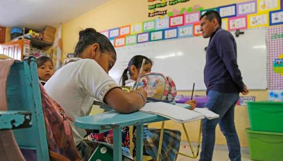 Frases por el Día del Maestro en México: mensajes cortos alusivos a los profesores