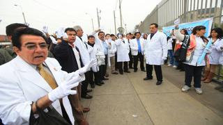 Médicos inician hoy huelga nacional de 48 horas