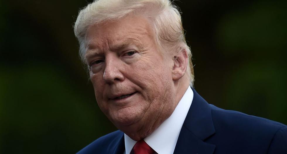 El presidente de los Estados Unidos, Donald Trump, cruza el South Lawn cuando regresa a la Casa Blanca en Washington, DC, el 27 de mayo de 2020. (AFP/Olivier DOULIERY).