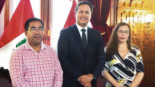 Salaverry convocó a Rosa Bartra, titular de Constitución, y a Alberto Oliva, presidente de Justicia, para una reunión a fin de llegar a un acuerdo sobre la ley orgánica de la junta. (Foto: Congreso de la República)