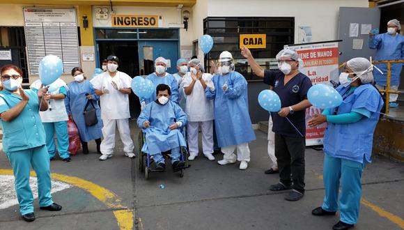Enfermero del hospital Cayetano Heredia fue dado de alta tras vencer al nuevo coronavirus. (Foto: Difusión)