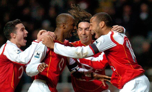 Se cumple un año más de la coronación del Arsenal campeón de la Premier League de forma invicta | Foto: AFP/AP/EFE/Reuters