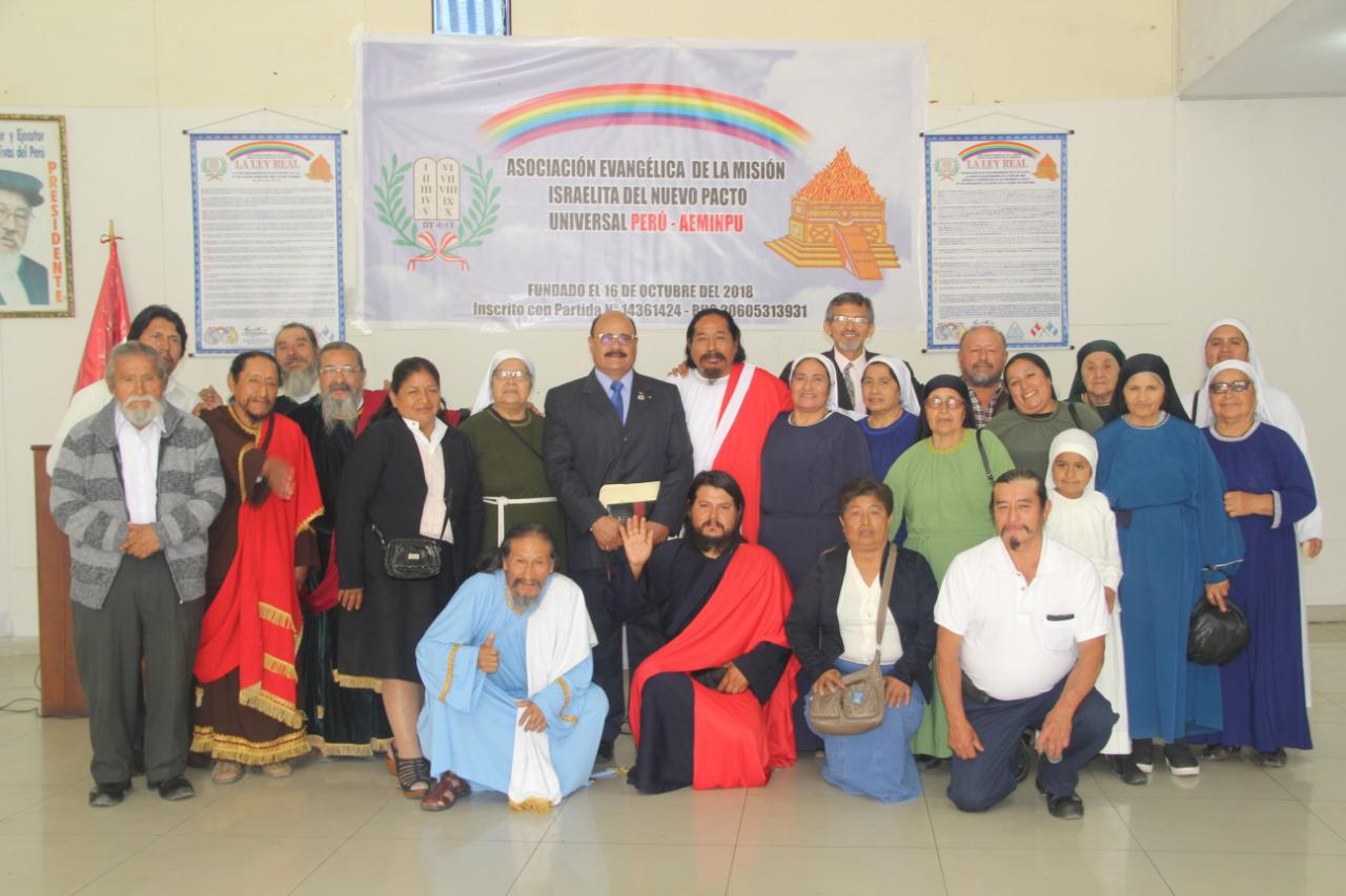 La facción de Juan Noé Ataucusi Ospina, reunida en el auditorio de la Federación de Periodistas (Foto Paolo Benza / El Comercio). 