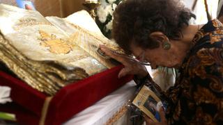 Fervor religioso en Surco por reliquia de Juan Pablo II