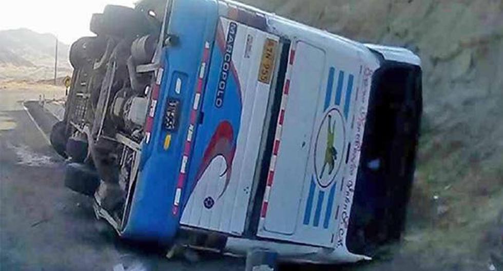 Perú. Vuelco de bus en distrito de El Alto, Talara, deja 19 pasajeros heridos. (Foto: Agencia Andina)