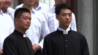 China: Primer obispo católico ordenado en tres años [VIDEO]