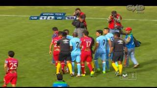 Universitario vs. Real Garcilaso: suspenden duelo por bombardas