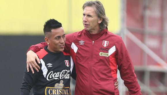 Cueva sobre Gareca: "más que un entrenador él es un psicólogo para mí". (Foto: AFP)