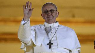 El Papa Francisco rechazó ir en limusina y se fue en bus con cardenales