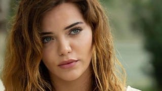 Cómo la actriz Hilal Altınbilek de “Tierra amarga” descubrió su vocación