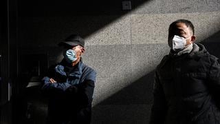China reporta casi 13.000 muertes por COVID-19 en hospitales durante la última semana