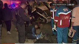 VES: dos muertos tras choque entre coaster y camión