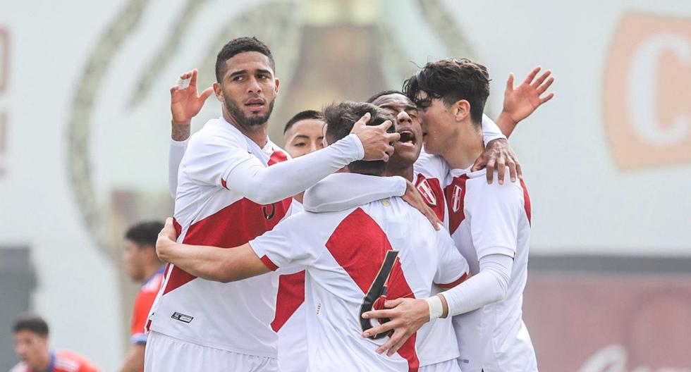 La Sub-20 de Perú derrotó 2-1 a su similar de Chile en la Videna | Foto: FPF