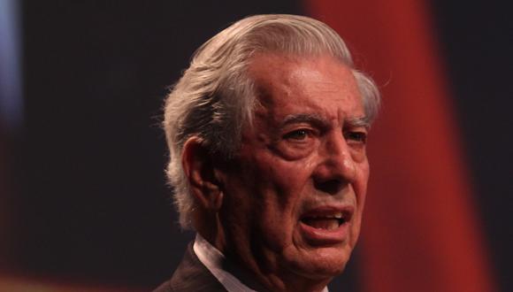 Mario Vargas Llosa es homenajeado con premio literario en París