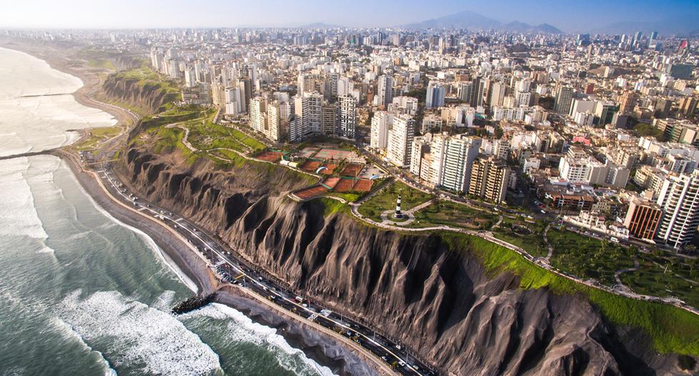 La Costa Verde de Lima es considerada el espacio natural más icónico de Lima, según los lectores de El Comercio. (Foto: Shutterstock)