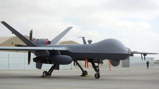 Estados Unidos: un dron militar controlado por inteligencia artificial “asesinó” a su operador en una prueba simulada