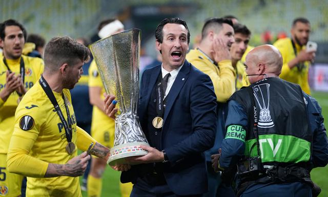 Villarreal se proclamó campeón de la Europa League tras vencer 11-10 al Manchester United en tanda de penales. | Foto: AFP