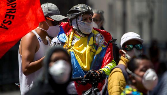 El Gobierno de Ecuador seguirá entregando el bono de 120 dólares durante todo junio.(AFP / Cristina Vega Rhor).