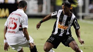 Copa Libertadores: Ronaldinho brilló en triunfo de Atlético Mineiro