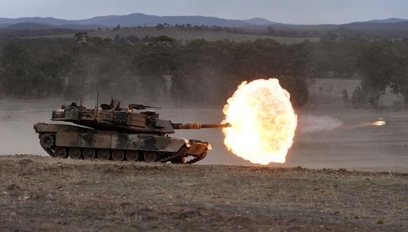 El Departamento de Estado de Estados Unidos aprobó la potencial venta a Taiwán de US$2.200 millones en armas, incluyendo tanques Abrams como el que aparece en la imagen. (AFP)