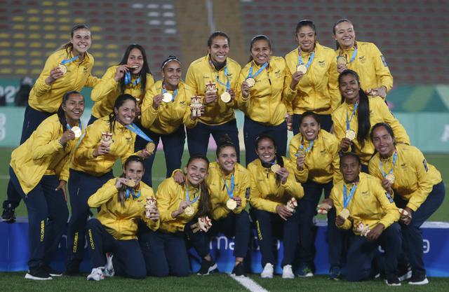 Colombia venció a Argentina en la tanda de penales tras haber igualado 1-1 en la final de fútbol femenino en Lima 2019 | Foto: Lima 2019