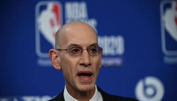 Ómicron no detendrá a la NBA: comisionado Adam Silver afirmó que la temporada regular no va a parar | Foto: AFP