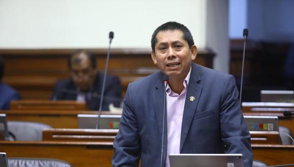 Congresista Paul Gutiérrez retiró proyecto de ley que planteaba modificar las causales de exoneración en el pago de pensiones por alimentos y que era conocido como la "Ley Gutiérrez". (Foto: Congreso)