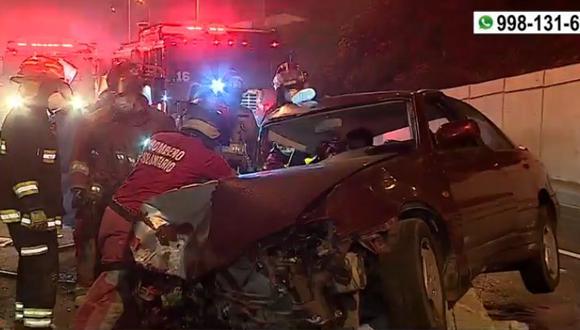 El accidente se registró a la altura de la playa La Estrella en la Costa Verde | Foto: Captura de América Noticias