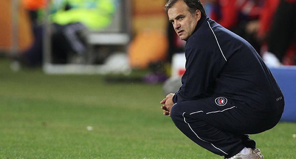 Marcelo Bielsa parece ser la primera opción para convertirse en técnico de la selección argentina en las eliminatorias. (Foto: Getty Images)