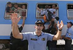 Hungría intercepta un tren con refugiados y desarma a 40 policías croatas