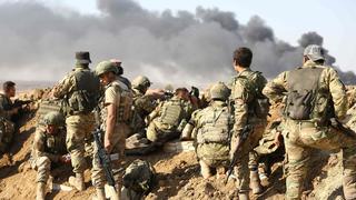 Intensos combates entre fuerzas turcas y kurdas para el control de una ciudad clave en Siria