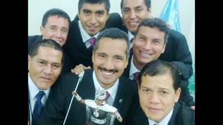Árbitros de la final y el selfie antes del Alianza-San Martín