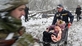 Zelensky confirma que 35.000 civiles fueron evacuados de ciudades ucranianas por corredores humanitarios