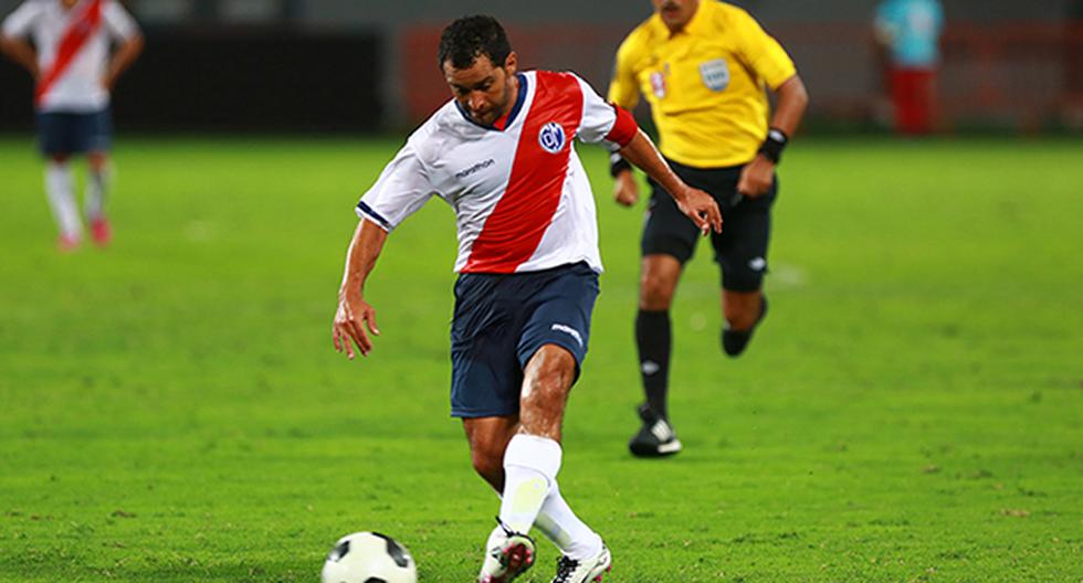 Olcese anotó el descuento para el Deportivo Municipal. (Foto: Perú.com)