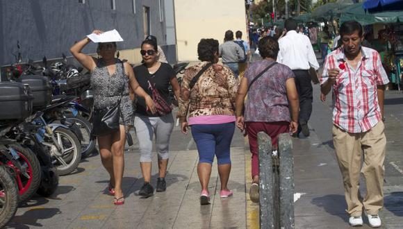 La sensación de calor en Lima se va acentuando conforme se acerca el verano. (Foto: El Comercio)