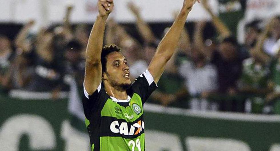 Chapecoense: Helio Neto no pudo evitar hacer preguntas. (Foto: Getty Images)