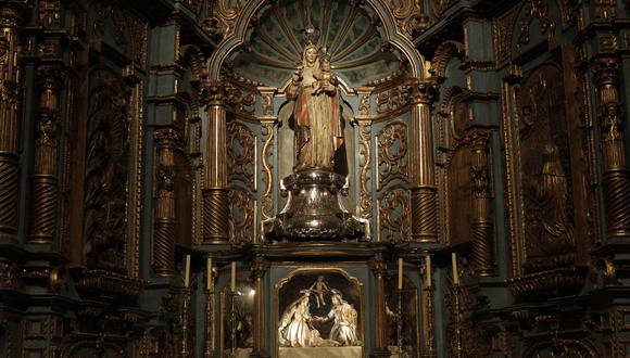 Capilla de la Virgen de la Evangelización. La imagen de la Virgen del Rosario sosteniendo al niño es la primera figura religiosa del catolicismo que llegó al Perú, en 1551, donada por el Rey Carlos V.  (Foto: ANTHONY RAMIREZ NIÑO DE GUZMAN)