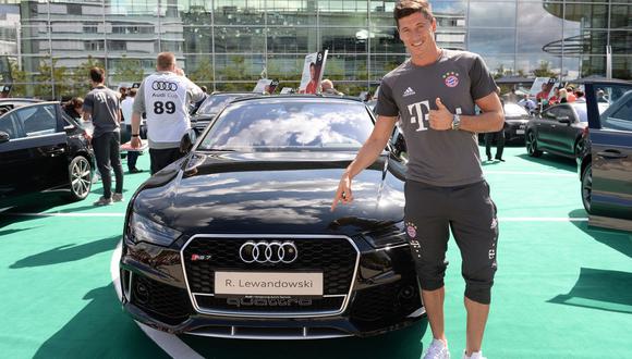 El delantero polaco del Bayern Múnich confesó su afición por los autos y su deseo de competir a futuro en Dakar 2018. (Foto: Marca)