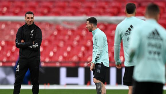 Lionel Scaloni lloró al recordar a sus padres tras triunfo de Argentina ante Italia. (Foto: AFP)